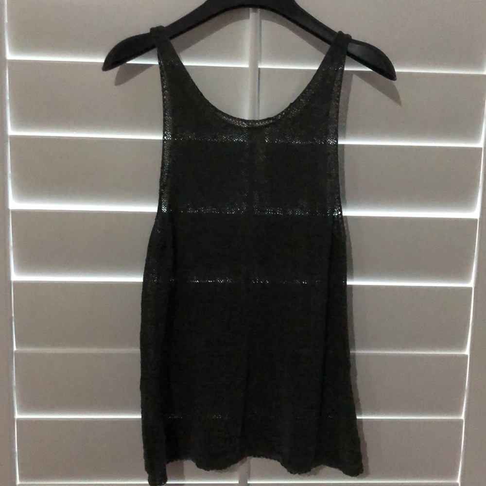 Aritzia The Group Babaton sleeveless top